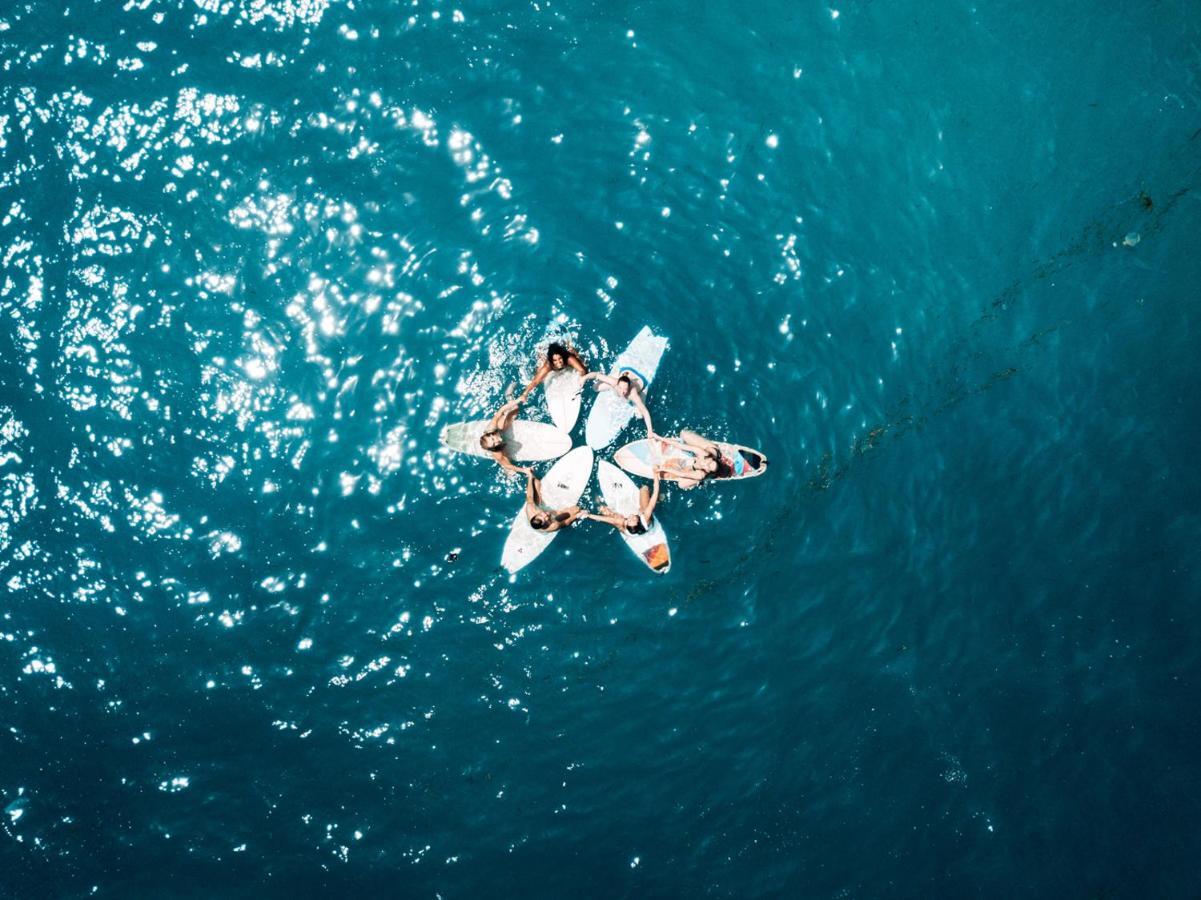 Batu Bambu Kuta (Lombok) Bagian luar foto
