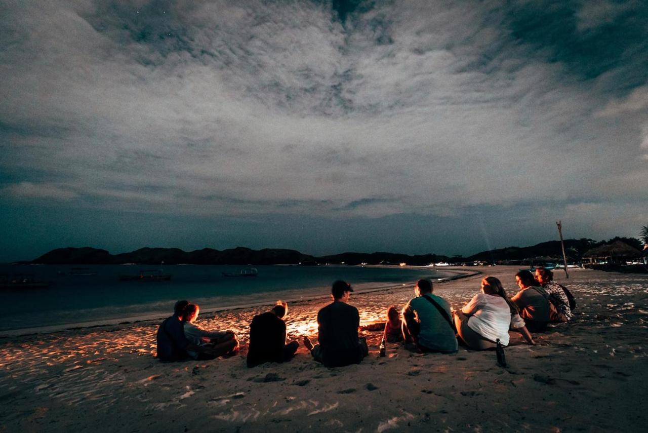 Batu Bambu Kuta (Lombok) Bagian luar foto